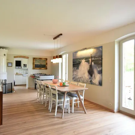 Dom wakacyjny Comfortable Holiday Near The Beach In Am Salzhaff *